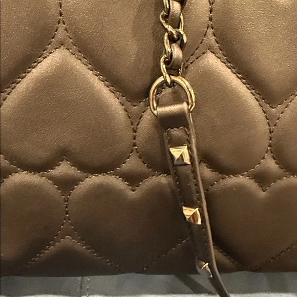 Betsey Johnson | Black Quilted Heart Tote Bag - Picture 7 of 10